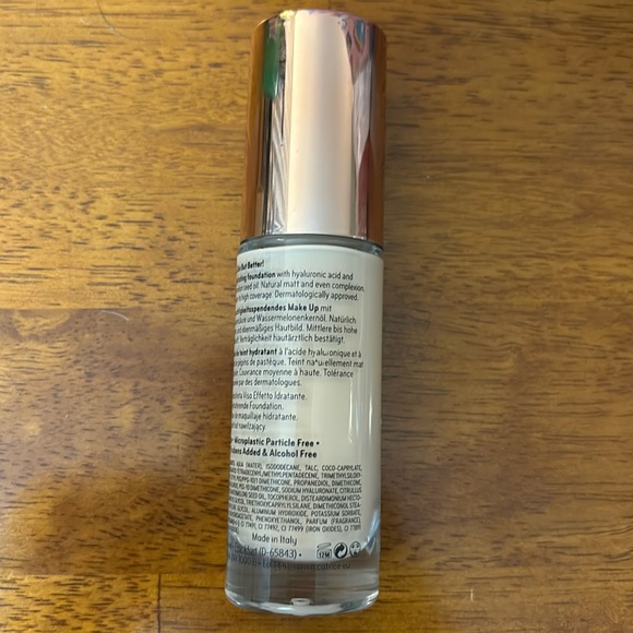 Catrice True Skin Hydrating Foundation 002 Neutral Ivory - Picture 3 of 8